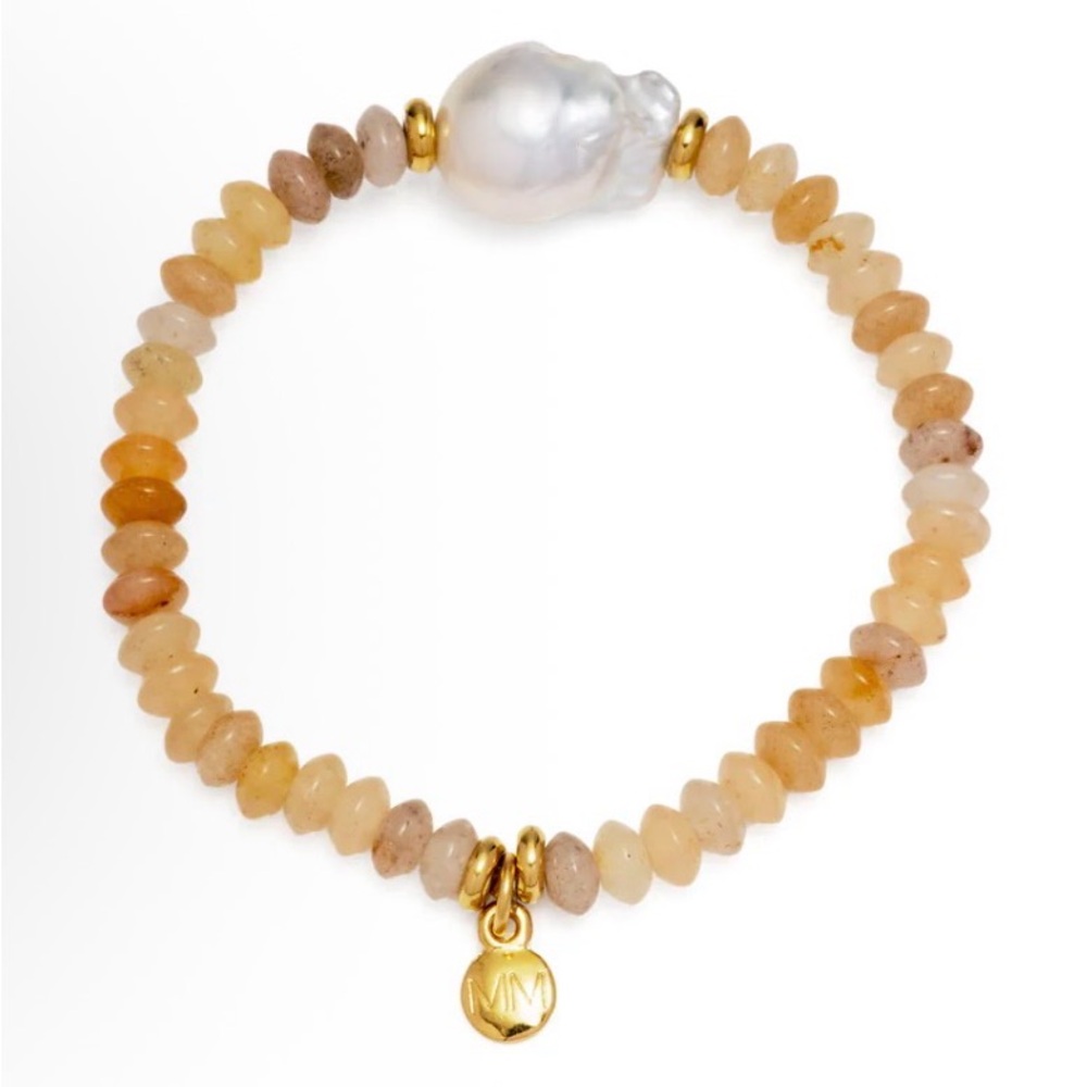 Elegant Gold and Cream Beaded Bracelet